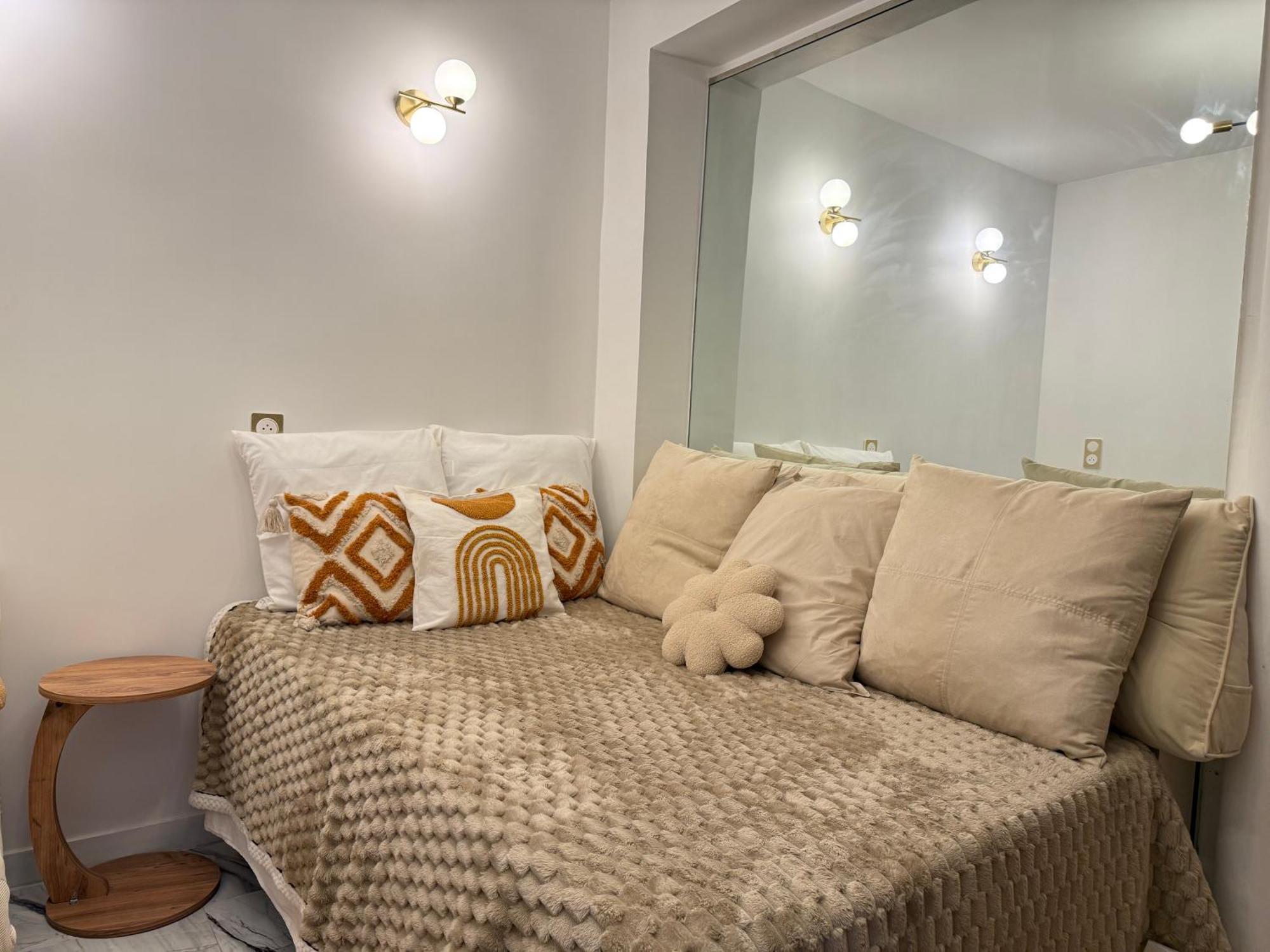 124A Le Marais - Richard Lenoir Working & Living Apartment Paris Exterior photo
